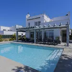 V196 Brisa Villa