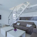 V196 Brisa Villa *