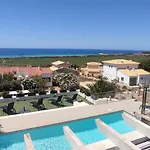 V196 Brisa Villa