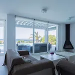 V196 Brisa Villa