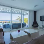 V196 Brisa Villa